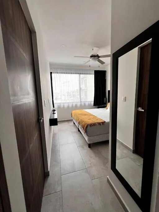 Acogedor Fast Wifi 5Ta Avenida Apartment Playa del Carmen