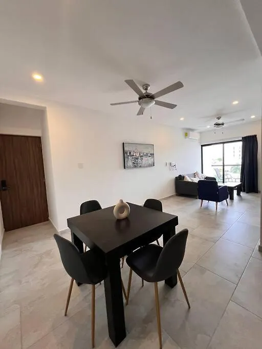 Acogedor Fast Wifi 5Ta Avenida Apartment Playa del Carmen